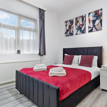 Green Hype - 10 Mins To Stadium - Sleeps 8 London Exterior foto