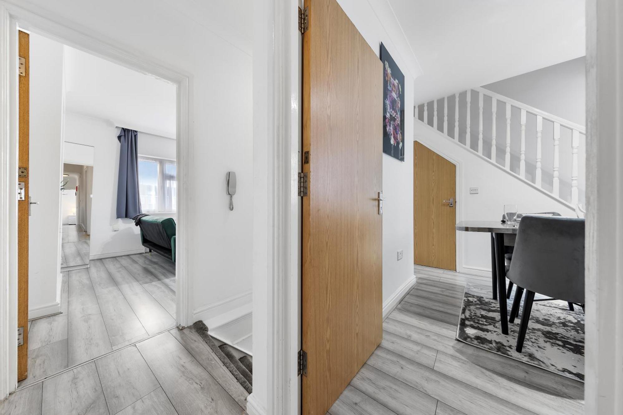 Green Hype - 10 Mins To Stadium - Sleeps 8 London Exterior foto