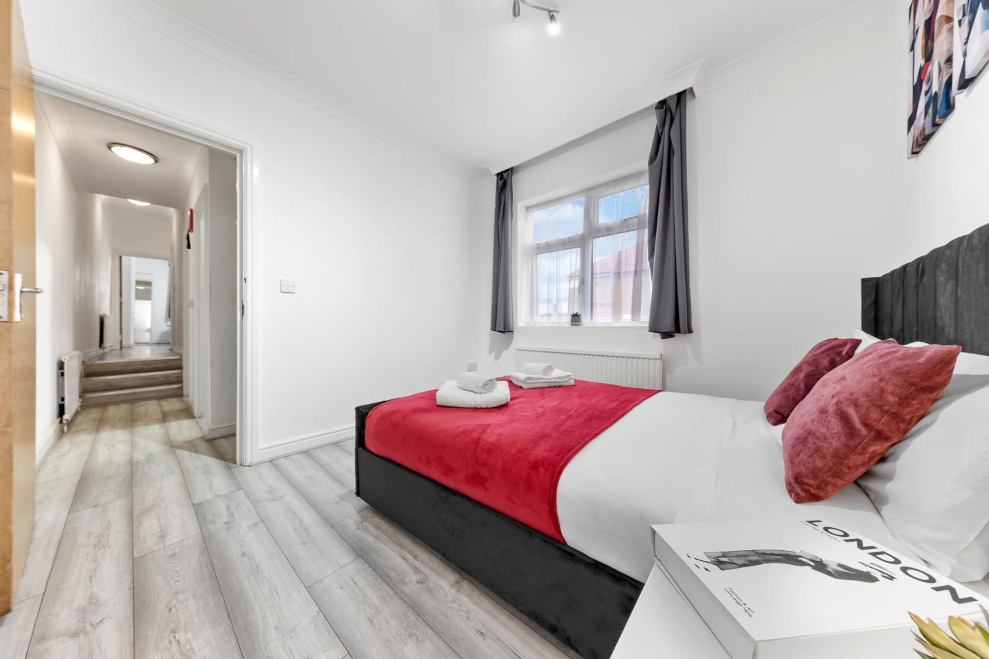 Green Hype - 10 Mins To Stadium - Sleeps 8 London Exterior foto